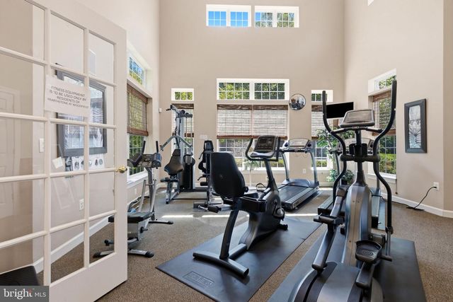 33 HEARTHSTONE BLVD, Pemberton, NJ 08068