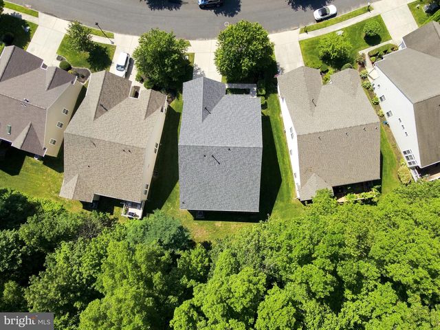 33 HEARTHSTONE BLVD, Pemberton, NJ 08068