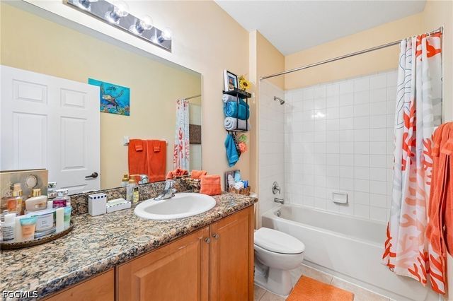 1813 Concordia Lake CIR 2009, Cape Coral, FL 33909