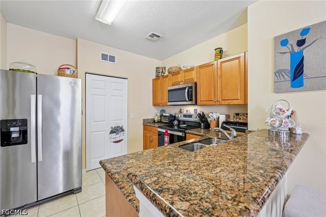 1813 Concordia Lake CIR 2009, Cape Coral, FL 33909