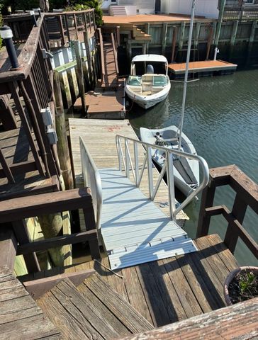 189 Scott Drive, Atlantic Beach, NY 11509