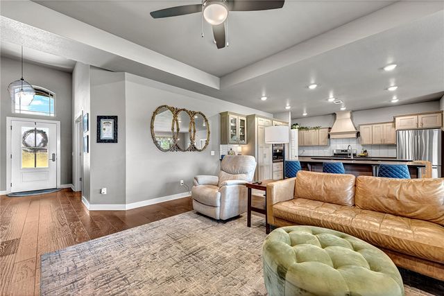 308 Deere Run Drive, Cave Springs, AR 72718