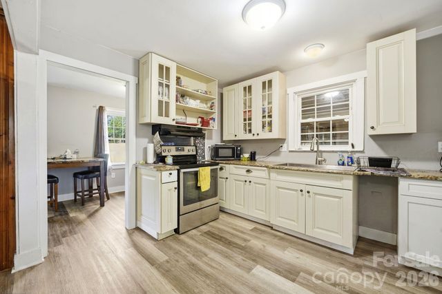 2190 Dobys Bridge Road, Fort Mill, SC 29715