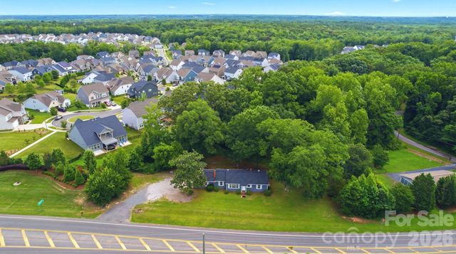 2190 Dobys Bridge Road, Fort Mill, SC 29715