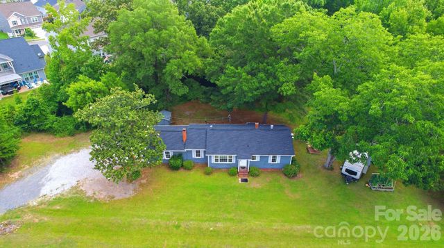 2190 Dobys Bridge Road, Fort Mill, SC 29715