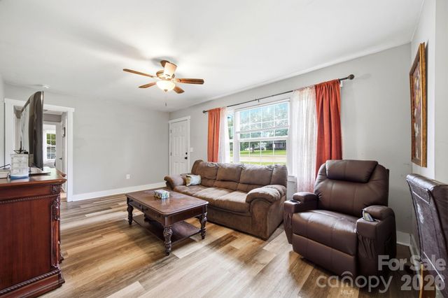 2190 Dobys Bridge Road, Fort Mill, SC 29715