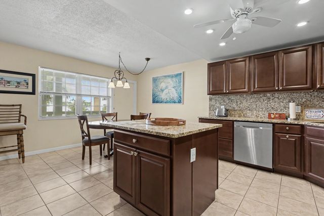 2455 NE 51st Street E207, Fort Lauderdale, FL 33308
