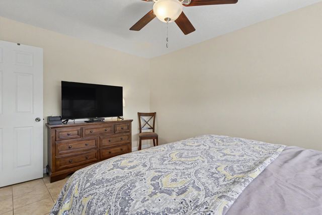 2455 NE 51st Street E207, Fort Lauderdale, FL 33308
