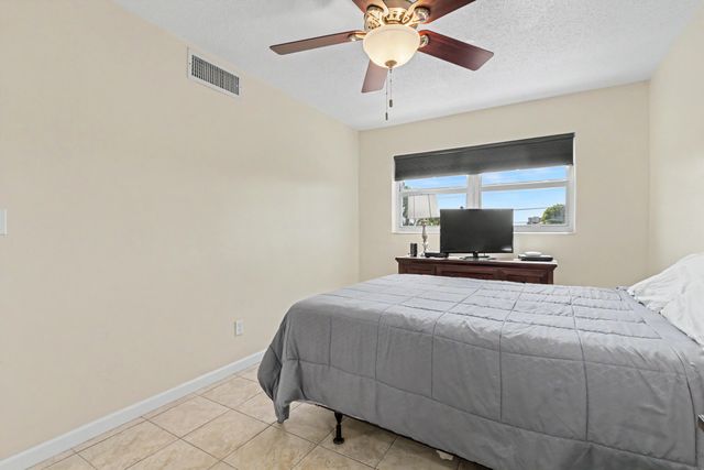 2455 NE 51st Street E207, Fort Lauderdale, FL 33308