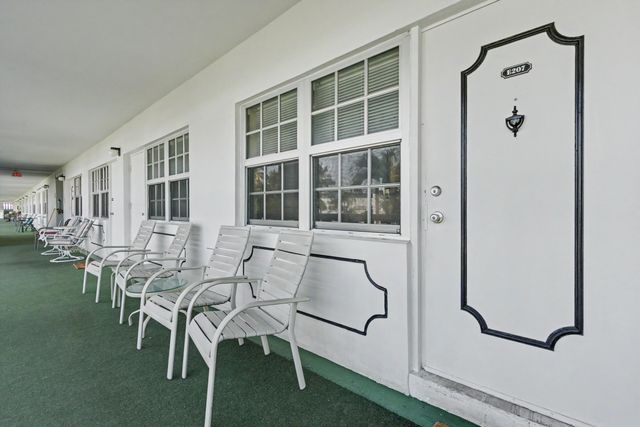 2455 NE 51st Street E207, Fort Lauderdale, FL 33308