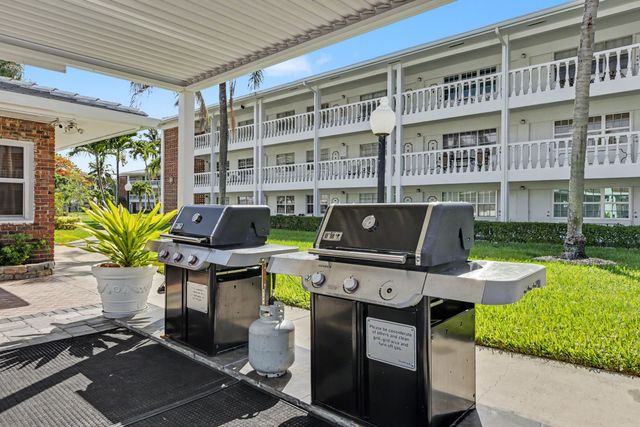 2455 NE 51st Street E207, Fort Lauderdale, FL 33308