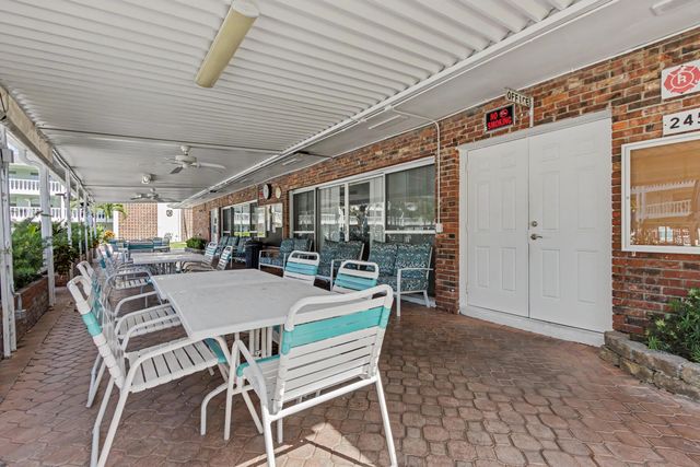 2455 NE 51st Street E207, Fort Lauderdale, FL 33308