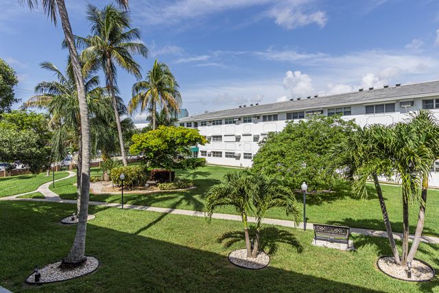 2455 NE 51st Street E207, Fort Lauderdale, FL 33308