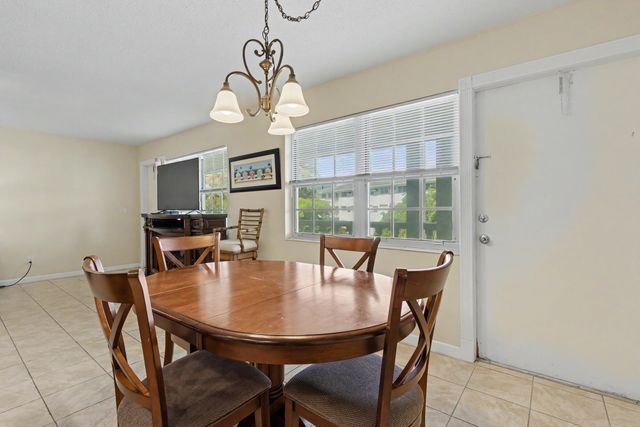 2455 NE 51st Street E207, Fort Lauderdale, FL 33308
