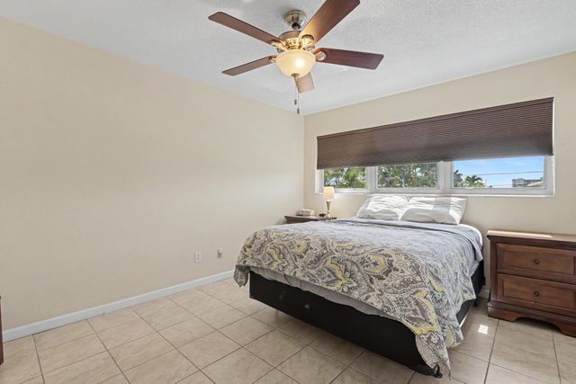 2455 NE 51st Street E207, Fort Lauderdale, FL 33308