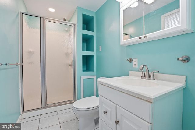 666 ARTWOOD DR, Philadelphia, PA 19115