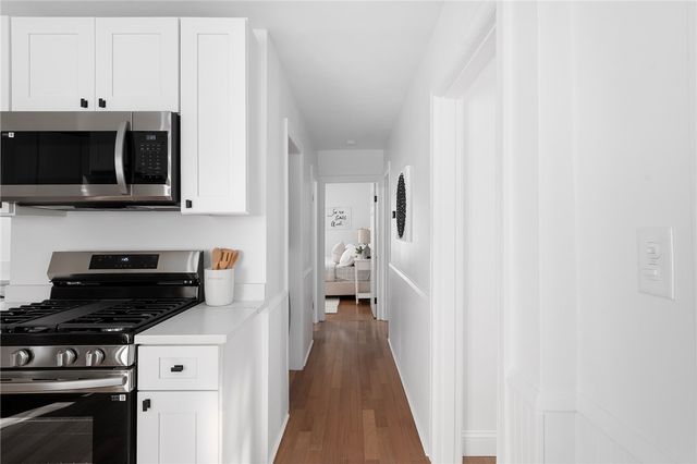 292 Sowams Road, Barrington, RI 02806