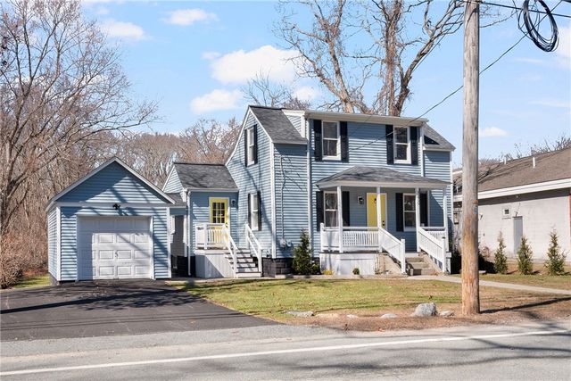 292 Sowams Road, Barrington, RI 02806
