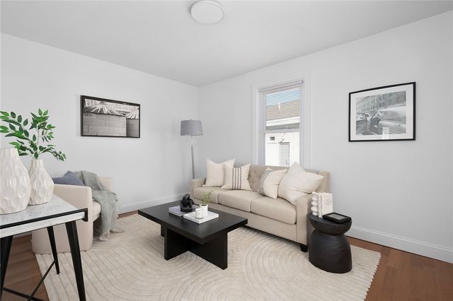 292 Sowams Road, Barrington, RI 02806