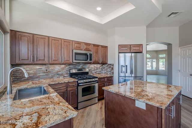 14218 N Cirrus Hill Drive, Oro Valley, AZ 85755