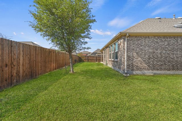 9705 Creekmere Drive, Denton, TX 76226