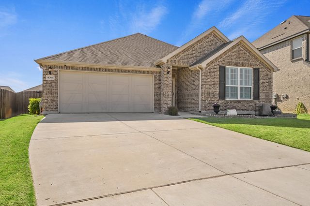 9705 Creekmere Drive, Denton, TX 76226