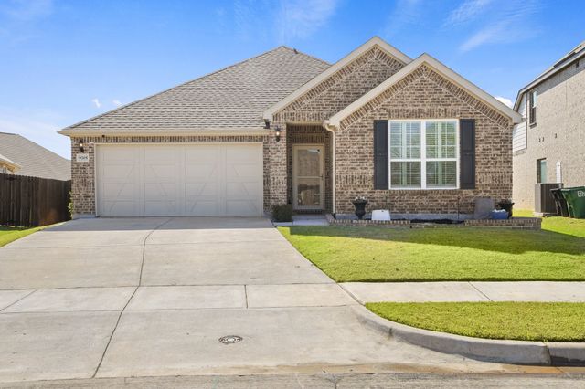 9705 Creekmere Drive, Denton, TX 76226