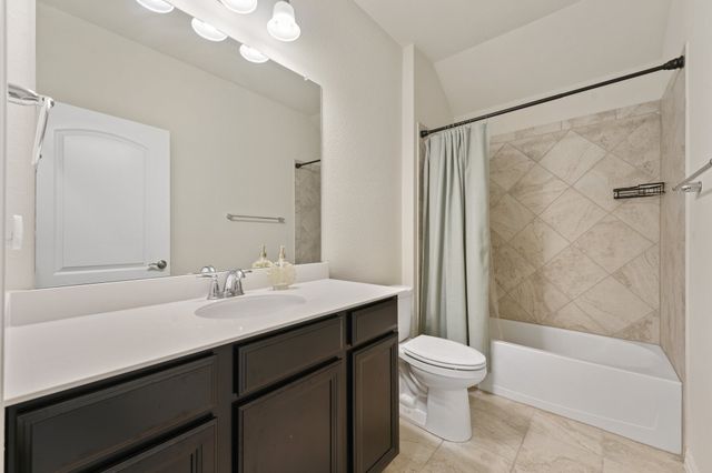 9705 Creekmere Drive, Denton, TX 76226