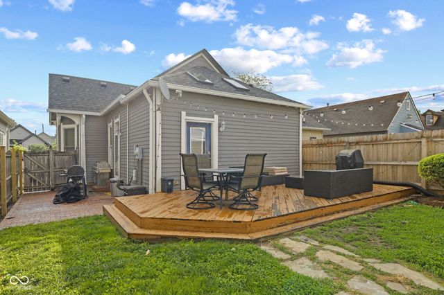 820 N California Street, Indianapolis, IN 46202