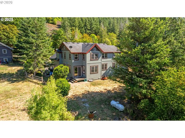 48025 E HISTORIC COLUMBIA RI Hwy, Corbett, OR 97019