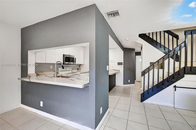 5843 Woodlands Blvd, Tamarac, FL 33319