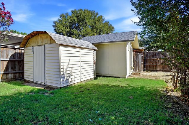 4316 Windsor Drive, Flower Mound, TX 75028