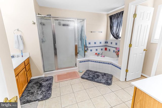 14 PRUNE LN, Martinsburg, WV 25403