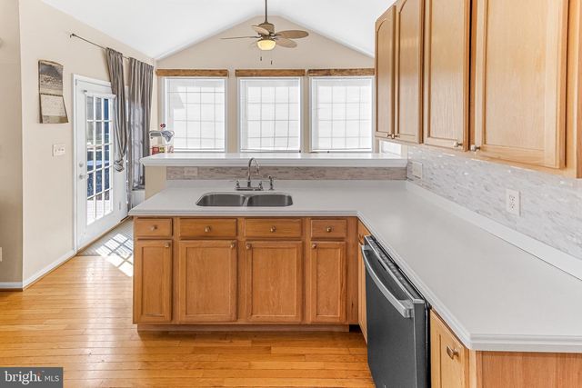 14 PRUNE LN, Martinsburg, WV 25403