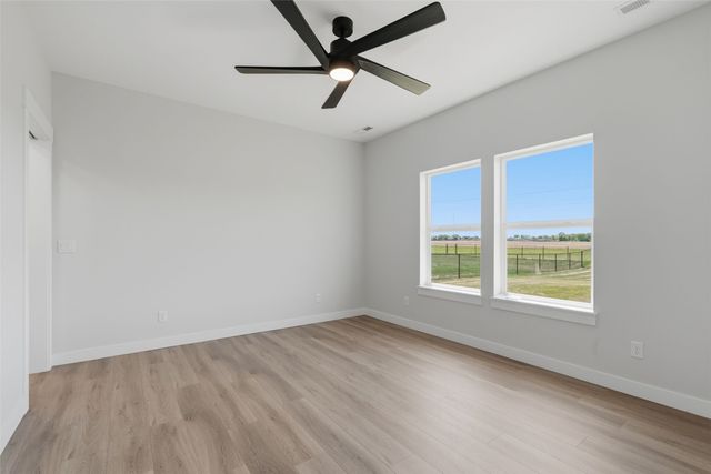 325 Dutch Drive, Robins, IA 52328