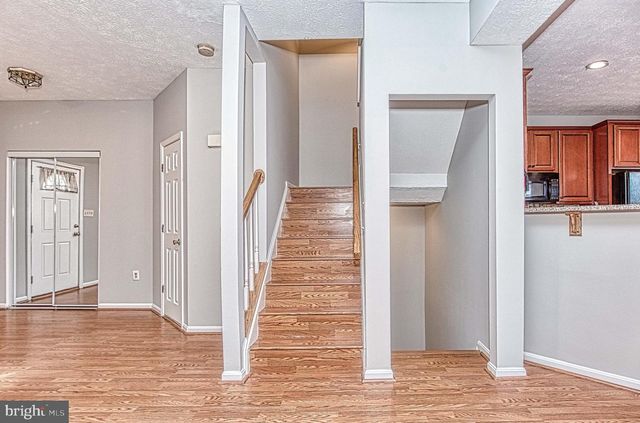 4037 KIMBERLEY GLEN CT, Chantilly, VA 20151