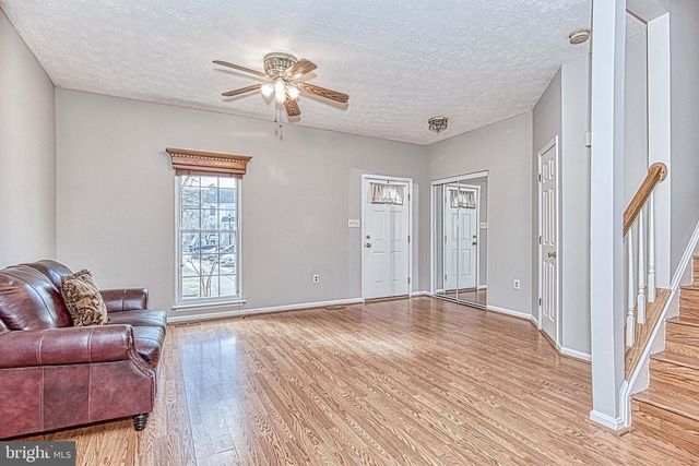 4037 KIMBERLEY GLEN CT, Chantilly, VA 20151