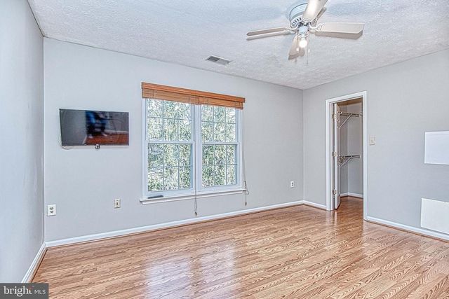 4037 KIMBERLEY GLEN CT, Chantilly, VA 20151