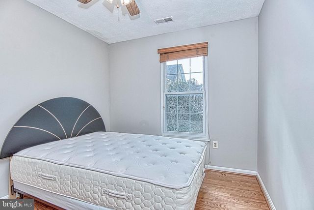 4037 KIMBERLEY GLEN CT, Chantilly, VA 20151