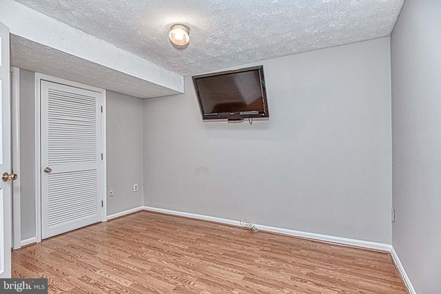 4037 KIMBERLEY GLEN CT, Chantilly, VA 20151