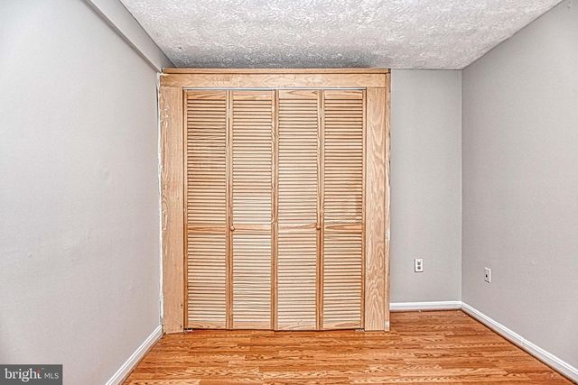 4037 KIMBERLEY GLEN CT, Chantilly, VA 20151