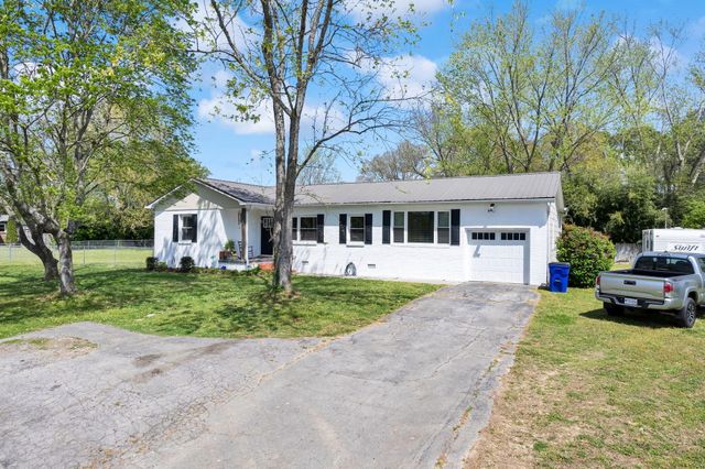 2401 Spring Place Road SE, Cleveland, TN 37323