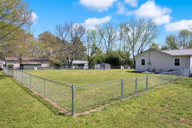 2401 Spring Place Road SE, Cleveland, TN 37323