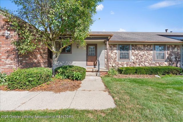 482 Red Cedar Boulevard, Williamston, MI 48895