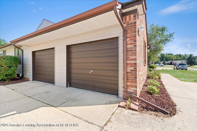 482 Red Cedar Boulevard, Williamston, MI 48895