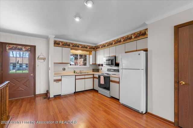 482 Red Cedar Boulevard, Williamston, MI 48895