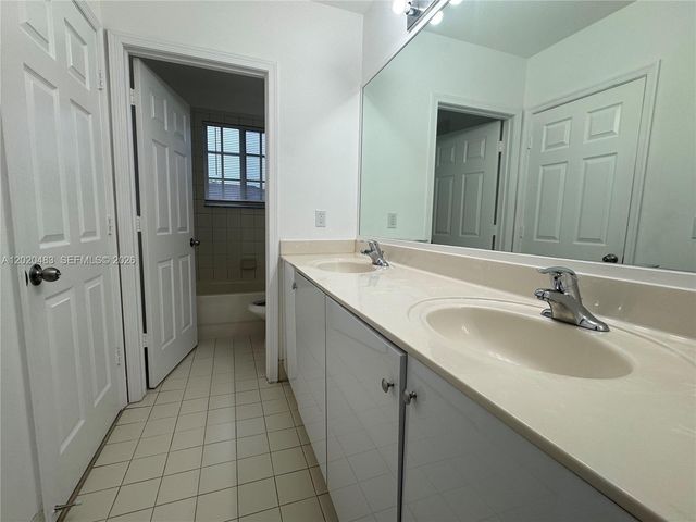 1415 NW 34th Way, Lauderhill, FL 33311
