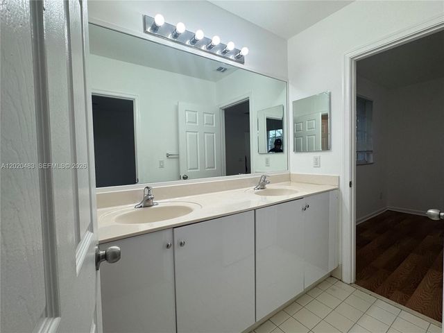 1415 NW 34th Way, Lauderhill, FL 33311