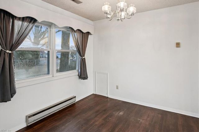 2332 Wharton CT, Norfolk, VA 23518