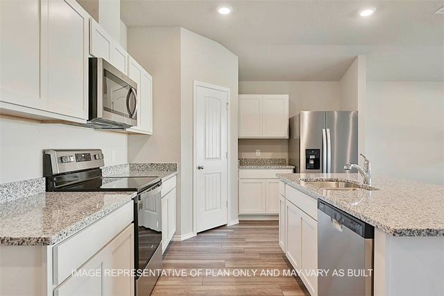 2307 White Wing, Navasota, TX 77868